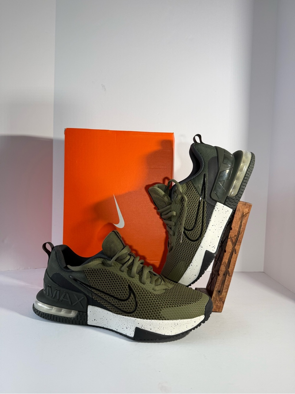 Nike Air Max Alpha Trainer 6 FQ1833-200 Men’s Size 12 Medium Olive-black New